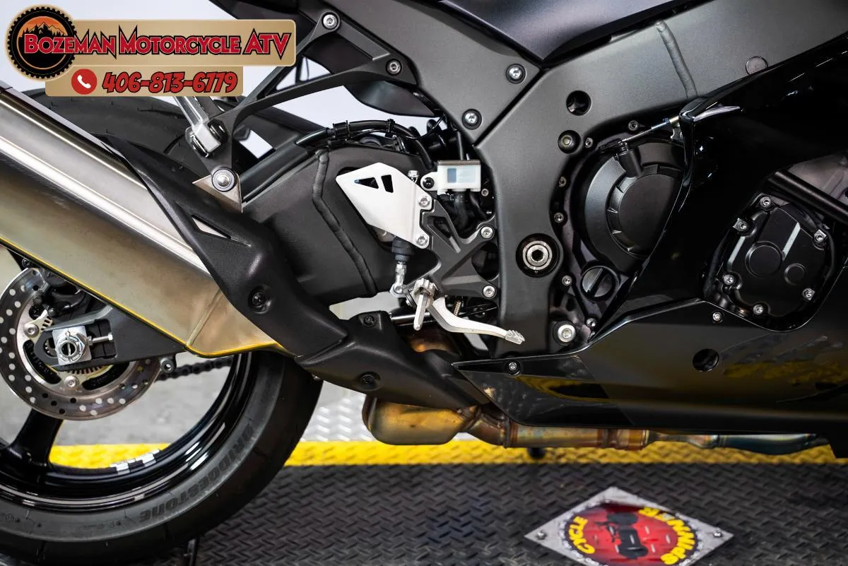 2025 KAWASAKI NINJA ZX-10R