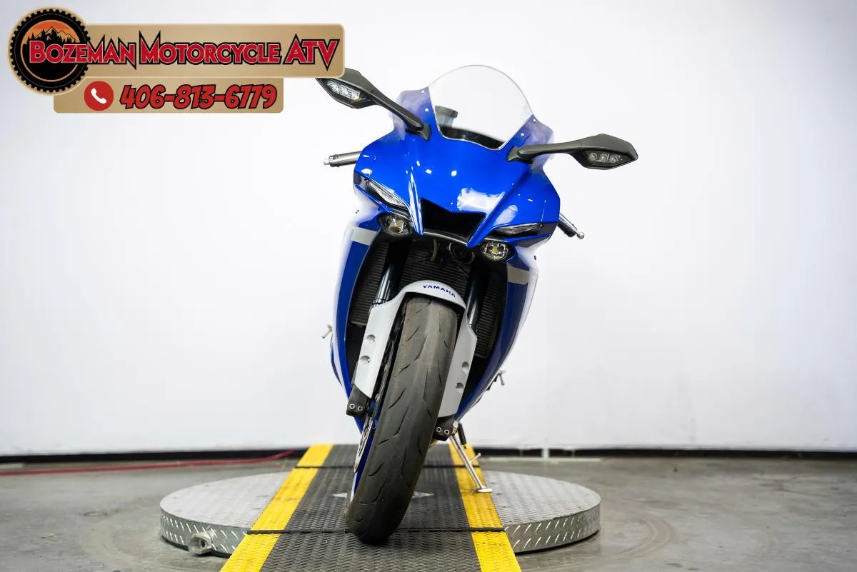 2020 YAMAHA YZF-R1