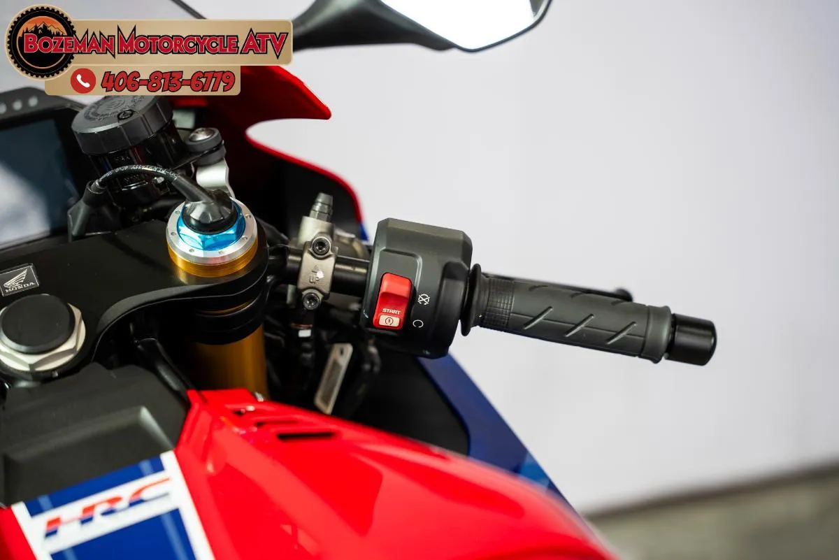 2025 HONDA CBR1000RR-R FIREBLADE SP