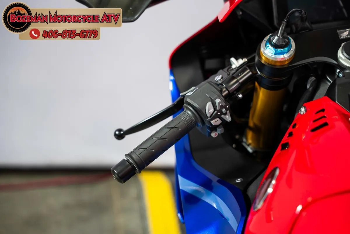 2025 HONDA CBR1000RR-R FIREBLADE SP