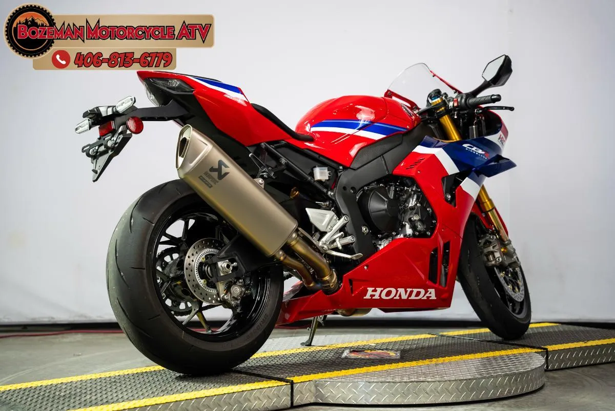2025 HONDA CBR1000RR-R FIREBLADE SP